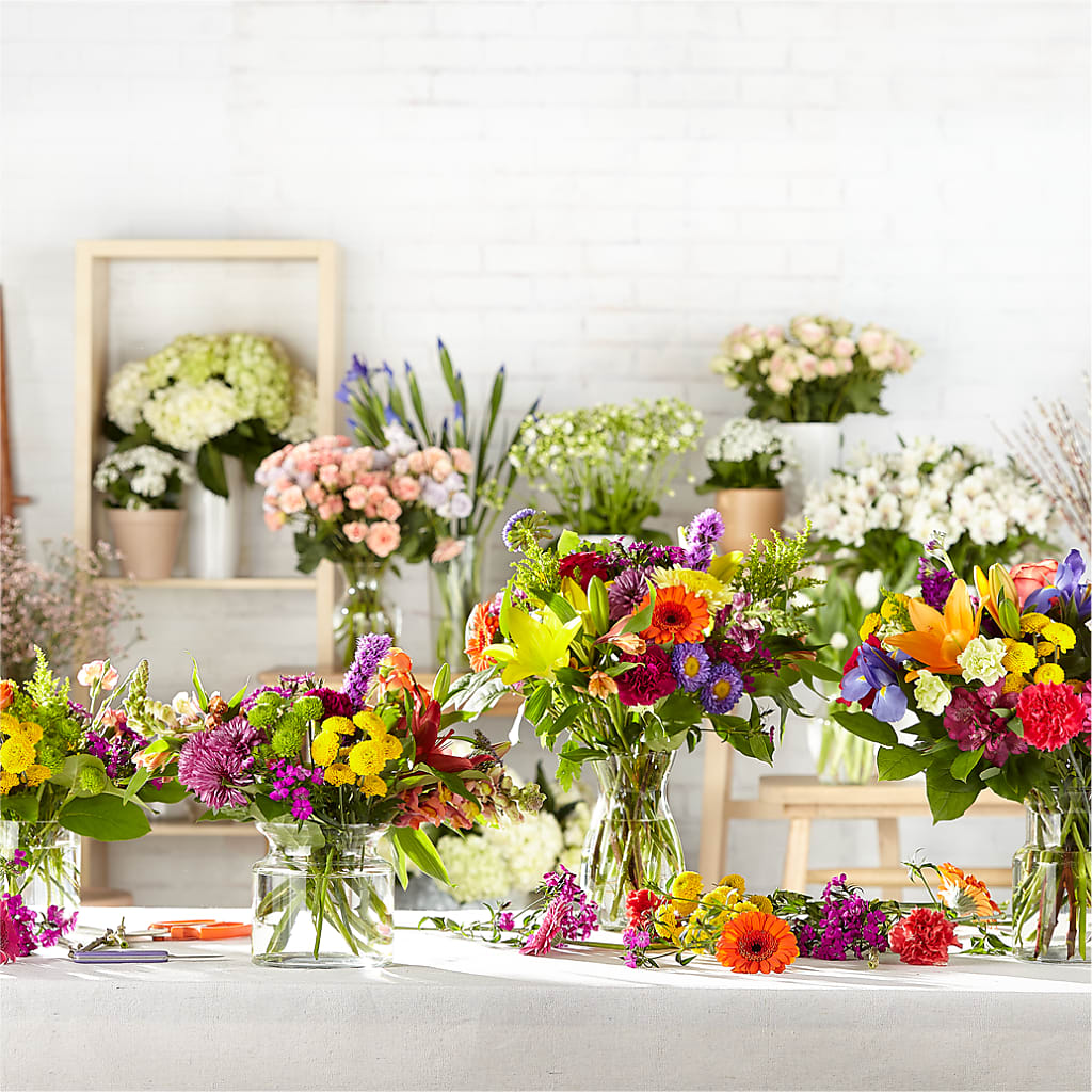 Bold & Bright – A Florist Original – CHARLIE'S FLOWERS & GOURMET BASKETS, Rahway NJ