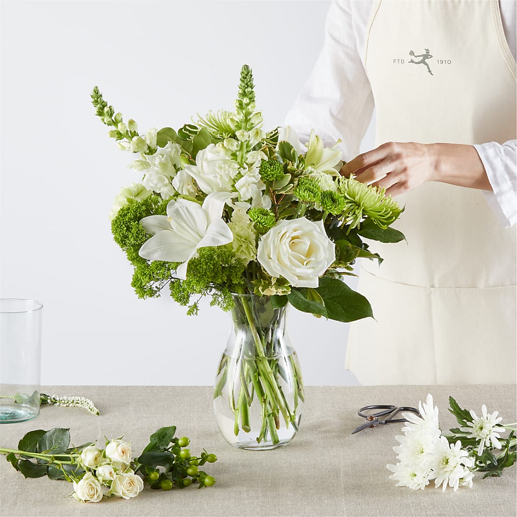 Irish Garden - A Florist Original – CHARLIE'S FLOWERS & GOURMET BASKETS, Rahway NJ
