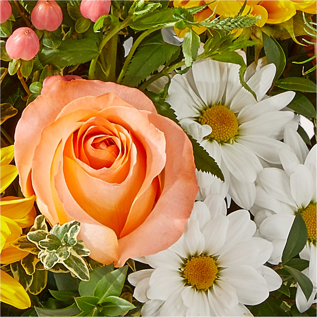 The Good Life Bouquet – CHARLIE'S FLOWERS & GOURMET BASKETS, Rahway NJ