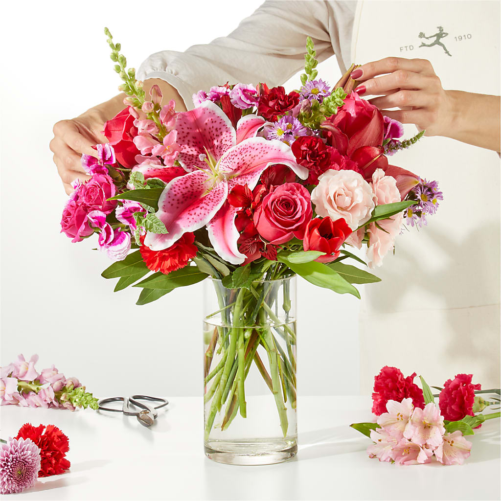 Together Forever - A Florist Original – CHARLIE'S FLOWERS & GOURMET BASKETS, Rahway NJ