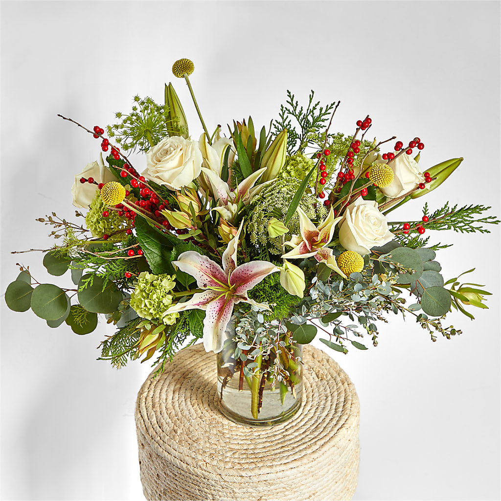 Berry & Bright Bouquet – CHARLIE'S FLOWERS & GOURMET BASKETS, Rahway NJ