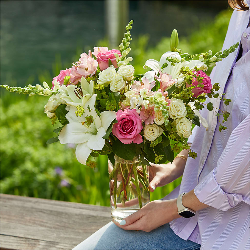 Fondly Bouquet – CHARLIE'S FLOWERS & GOURMET BASKETS, Rahway NJ
